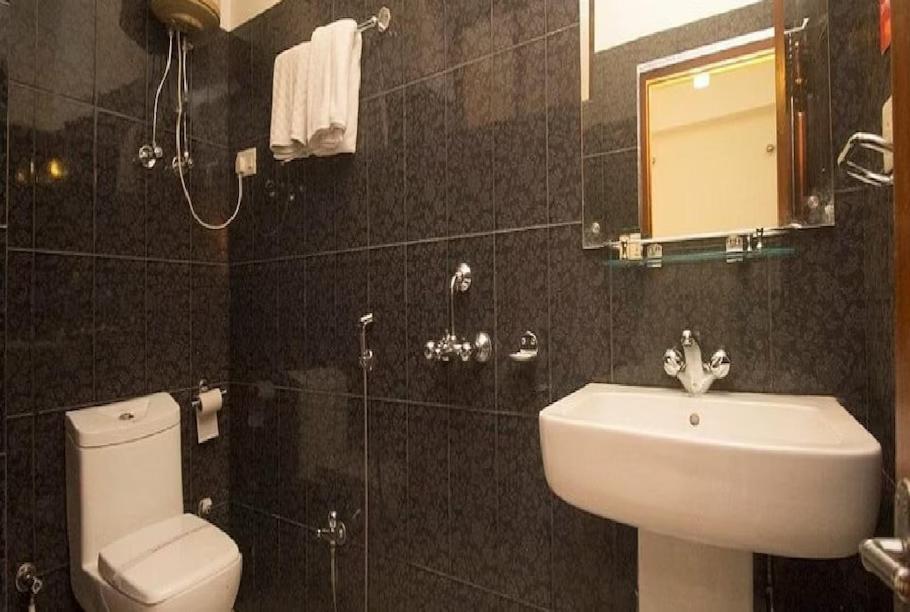Garg Residency Hotel Siliguri Exterior photo